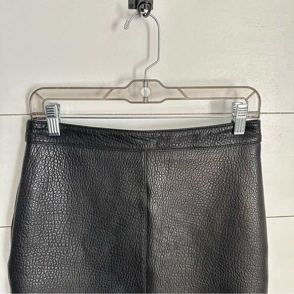 ENA PELLY 6 Classic black woman pebbled leather mini skirt runway luxury grease - Picture 3 of 9